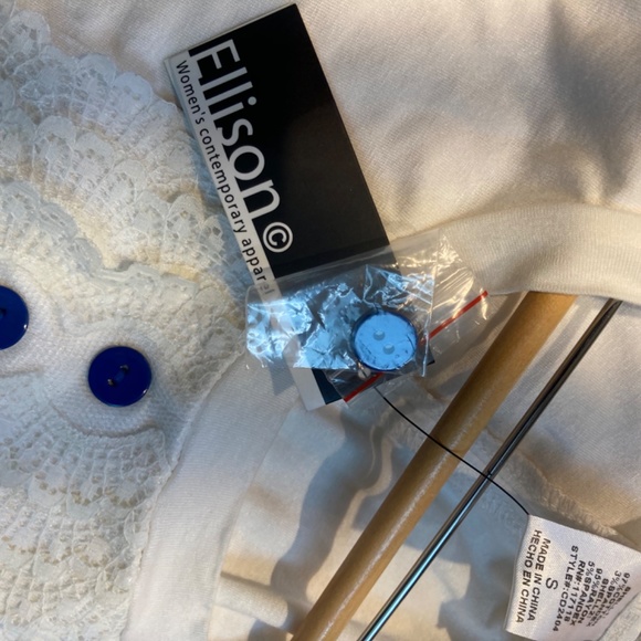 NWT Brand Ellison Blue & White Short Sleeve Dress W/Tie Back Size Small - Picture 3 of 5